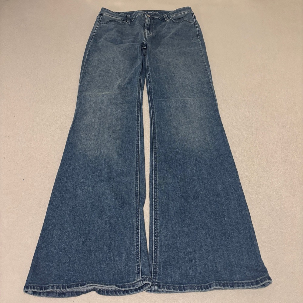 Old Navy High-Rise Wow Flare Jeans Women Size 10 Medium Wash Blue Denim Stretch